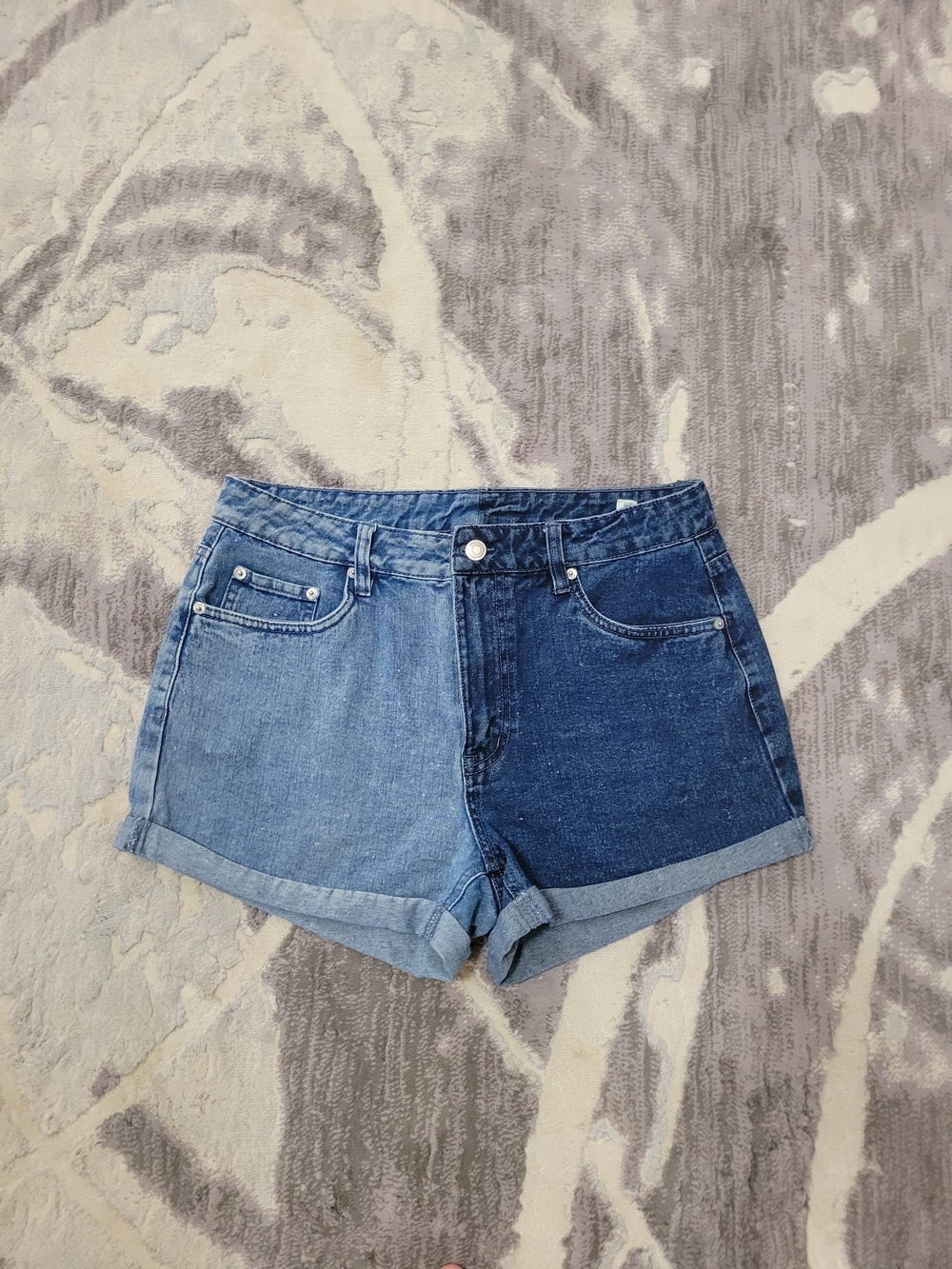 Aero Two-Tone Blue Denim High-Rise Jean Mom Shorts Size 12